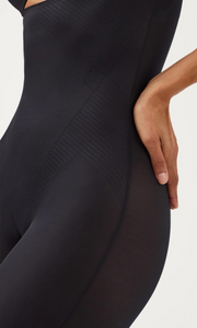 SPANX Thinstincts 2.0 Open-Bust Mid-Thigh Bodysuit