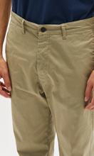Load image into Gallery viewer, BASSIKE Classic Casual Chino
