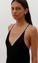 Load image into Gallery viewer, BASSIKE Textured V Neck Camisole
