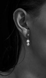 HOLLY RYAN | Meteor Pearl Mini Drop Earrings